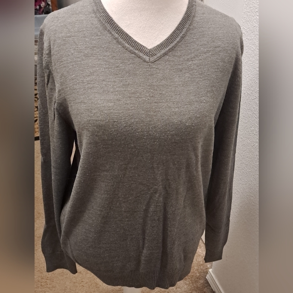 Apt.9 Women's Gray Wool Blend V Neck Sweater Size L